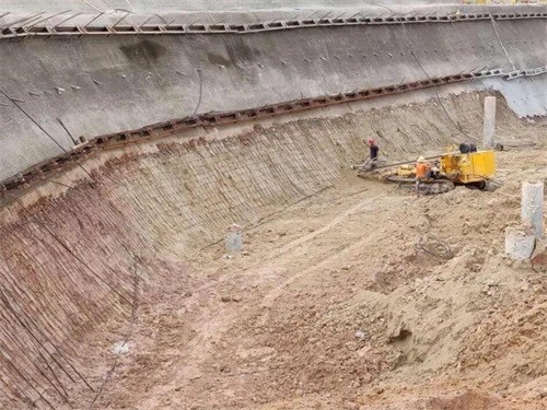 印江基坑边坡加固